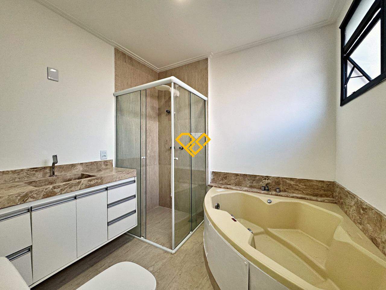 Apartamento à venda no Gonzaga: Wc suíte