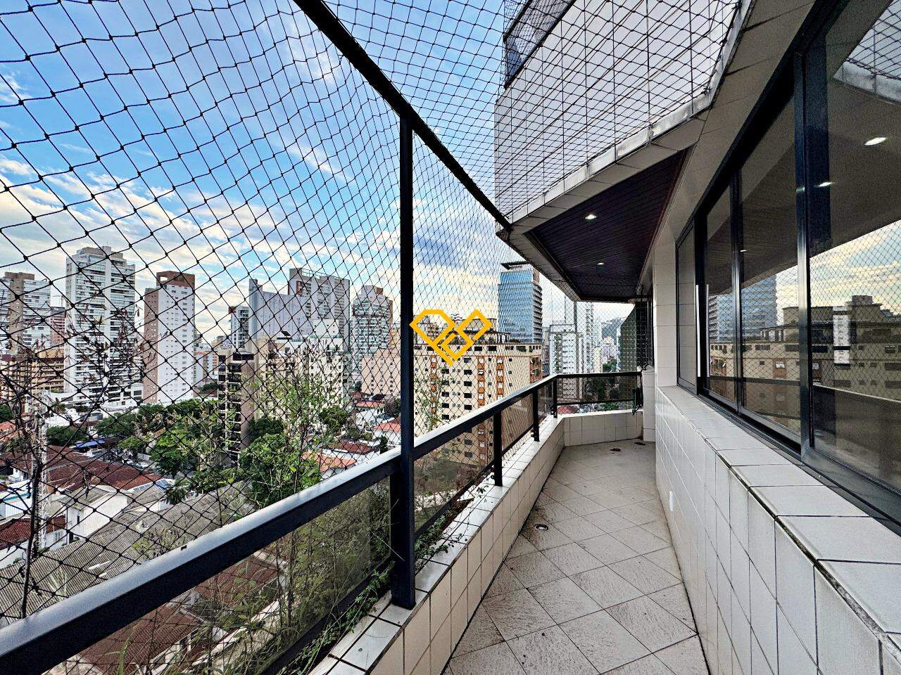 Apartamento à venda no Gonzaga: Varanda