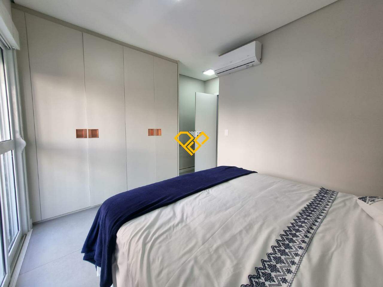 Apartamento à venda no Embaré: 