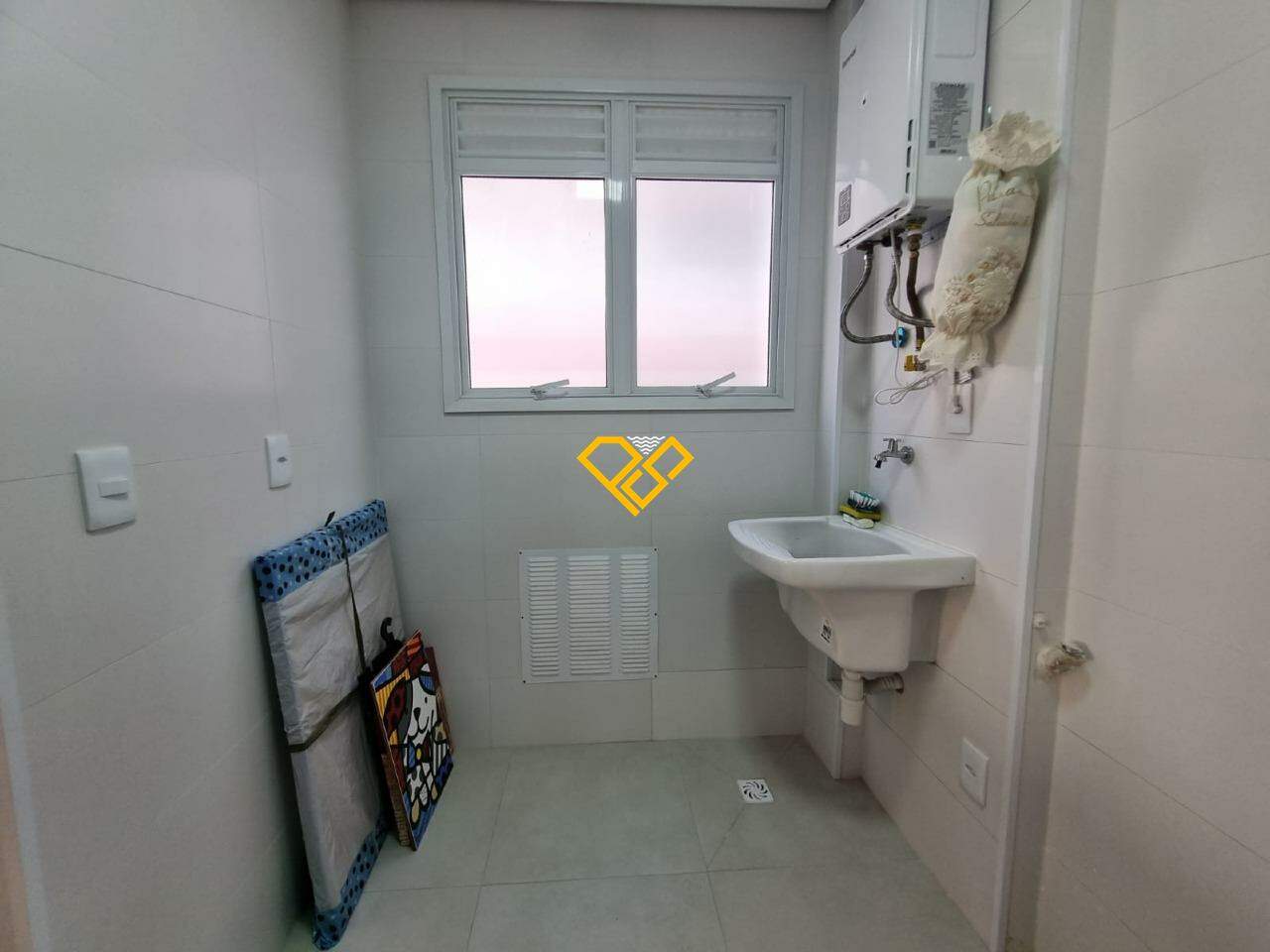 Apartamento à venda no Embaré: 
