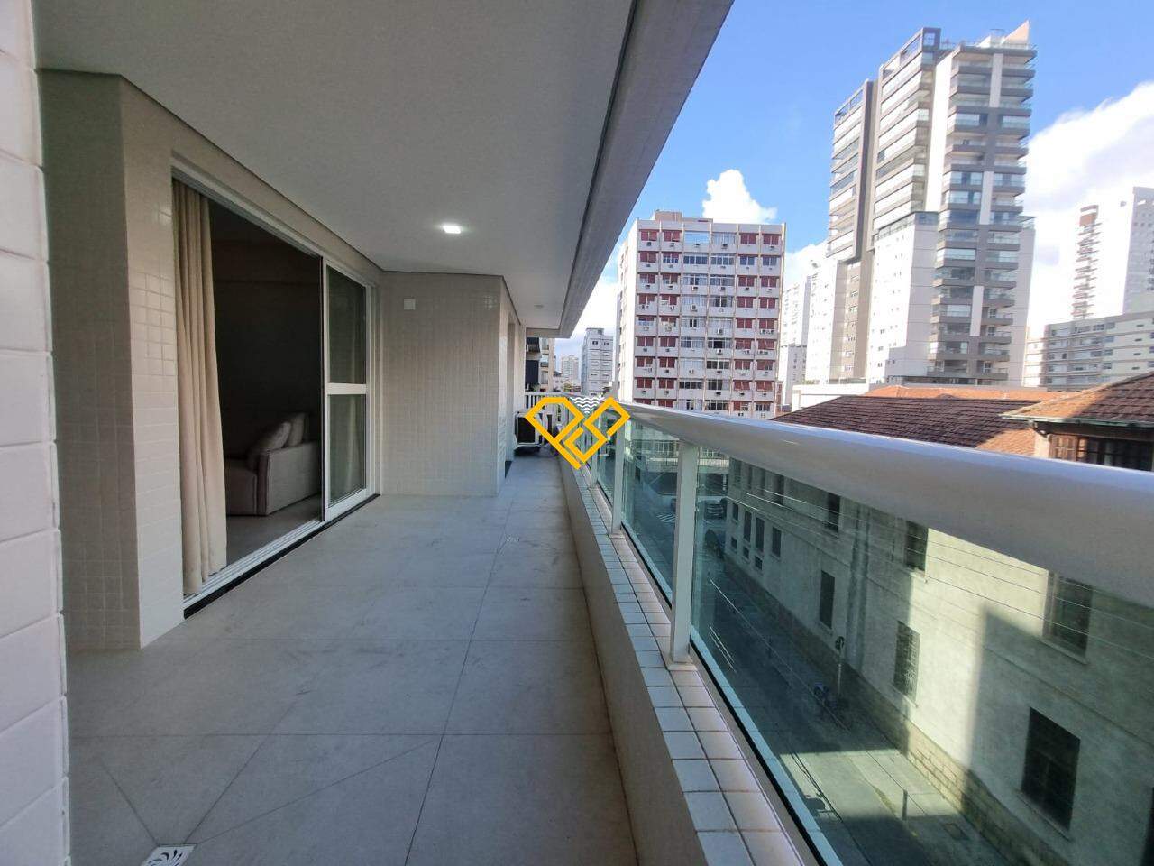 Apartamento à venda no Embaré: 