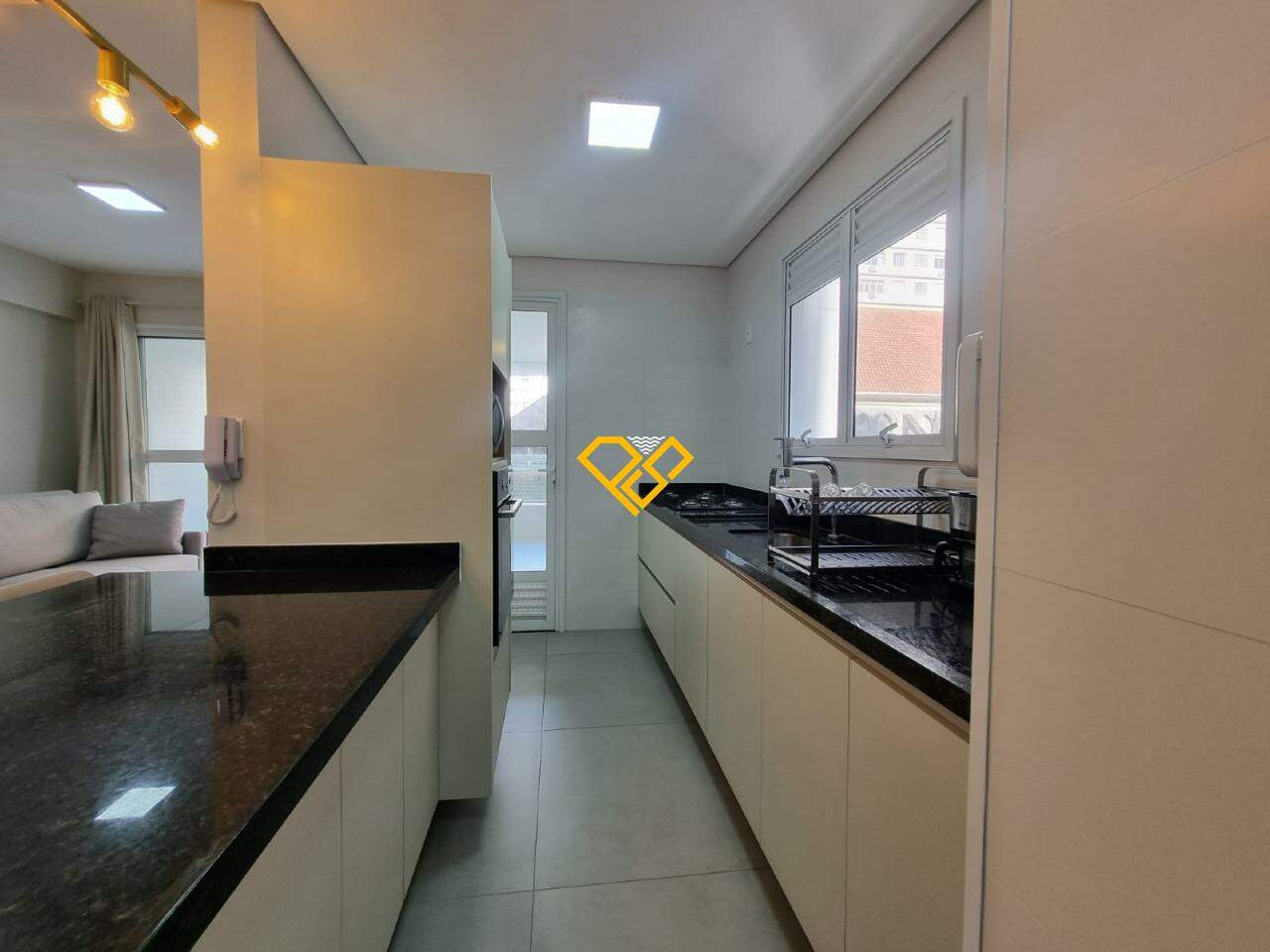 Apartamento à venda no Embaré: 
