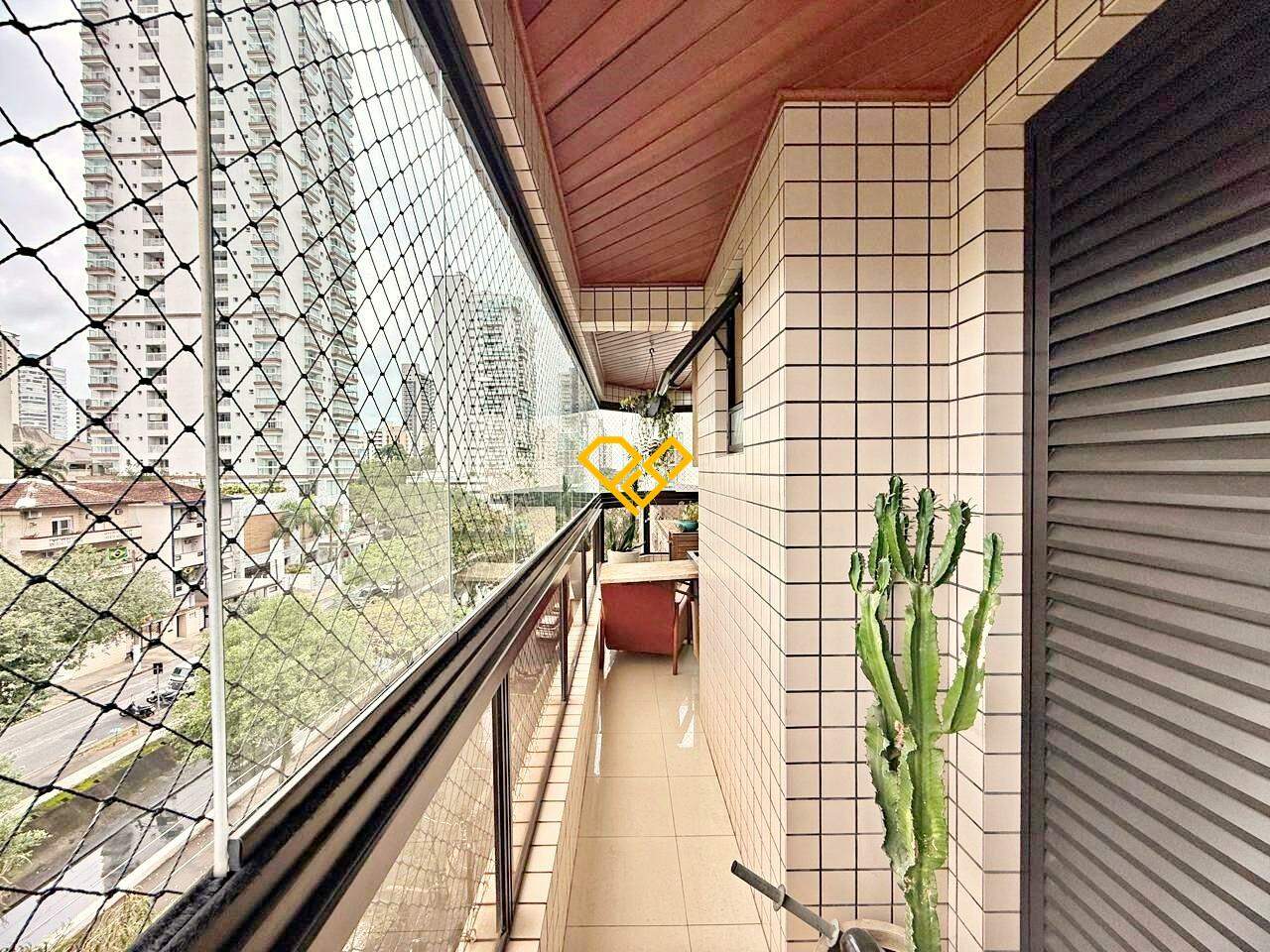 Apartamento à venda no Embaré: Varanda