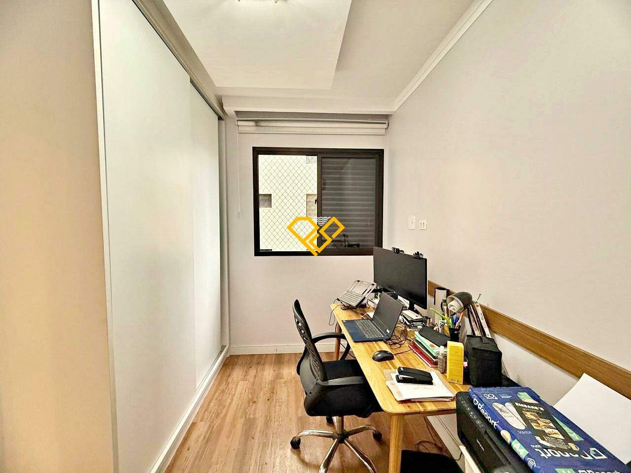 Apartamento à venda no Embaré: Dormitório 3