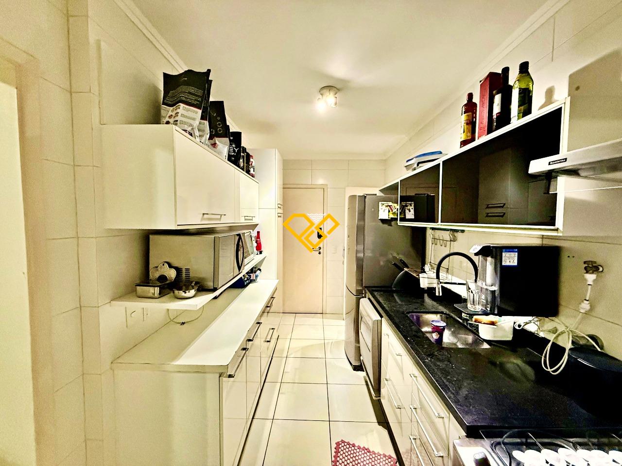 Apartamento à venda no Gonzaga: Cozinha