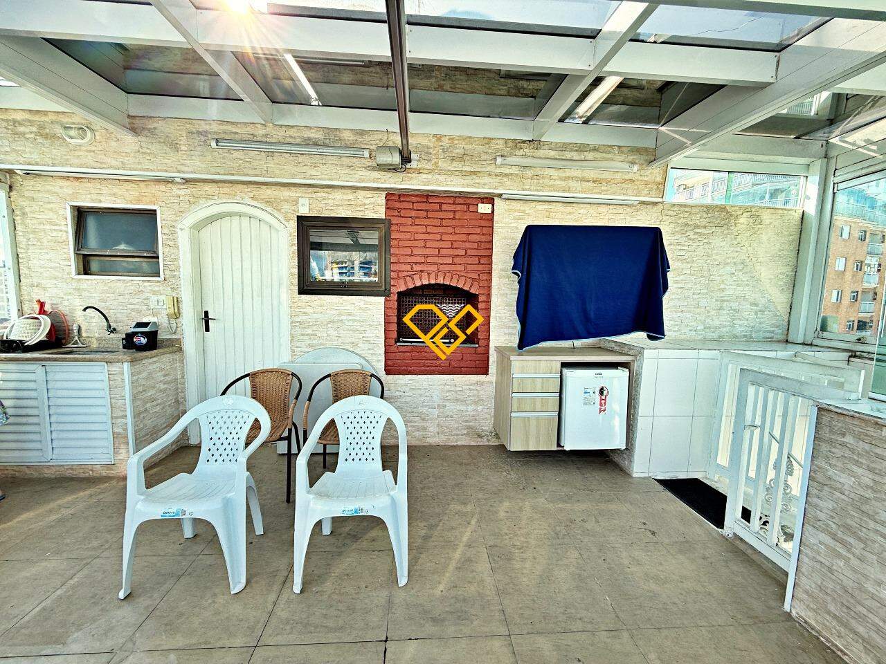 Cobertura à venda no Ponta da Praia: Área gourmet - 3° piso
