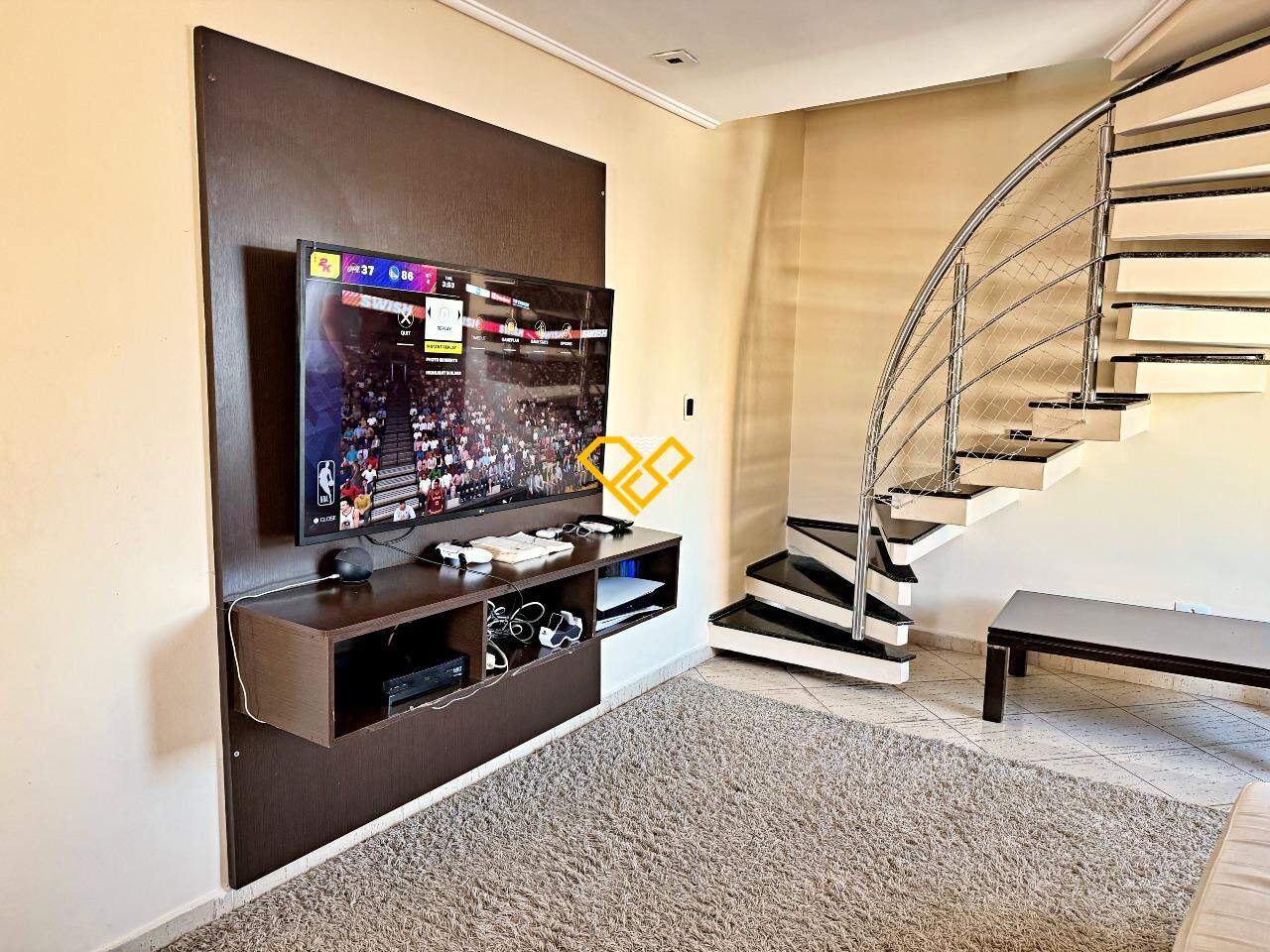 Cobertura à venda no Ponta da Praia: Sala - 1° piso