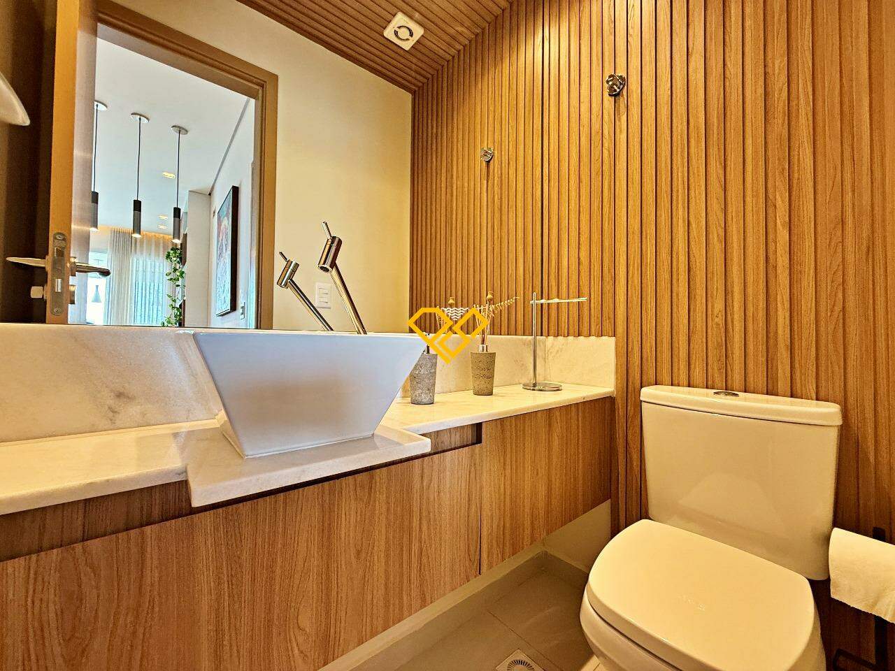 Apartamento à venda no Gonzaga: Lavabo