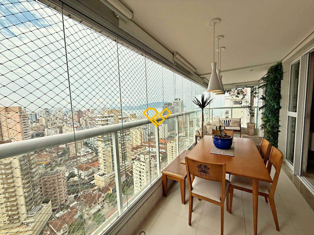 Apartamento à venda no Gonzaga: Varanda