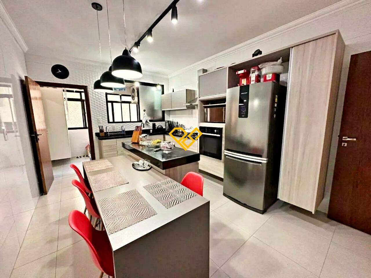 Apartamento à venda no Ponta da Praia: Cozinha