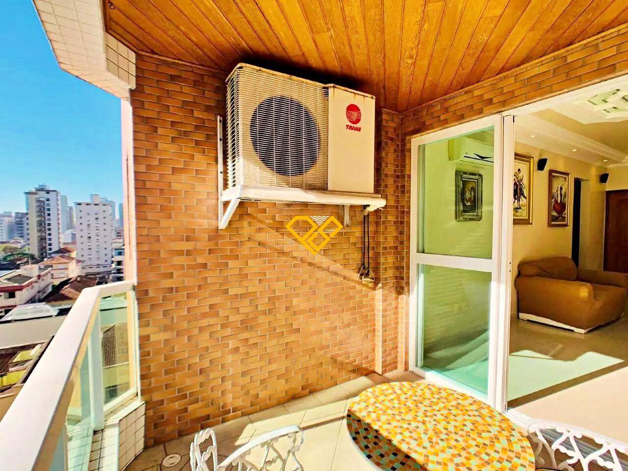 Apartamento à venda no Embaré: Varanda