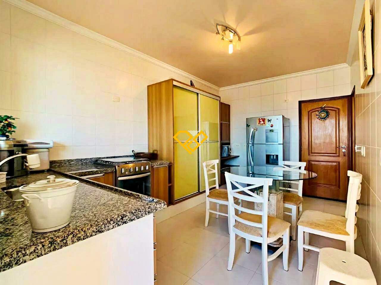 Apartamento à venda no Embaré: Cozinha