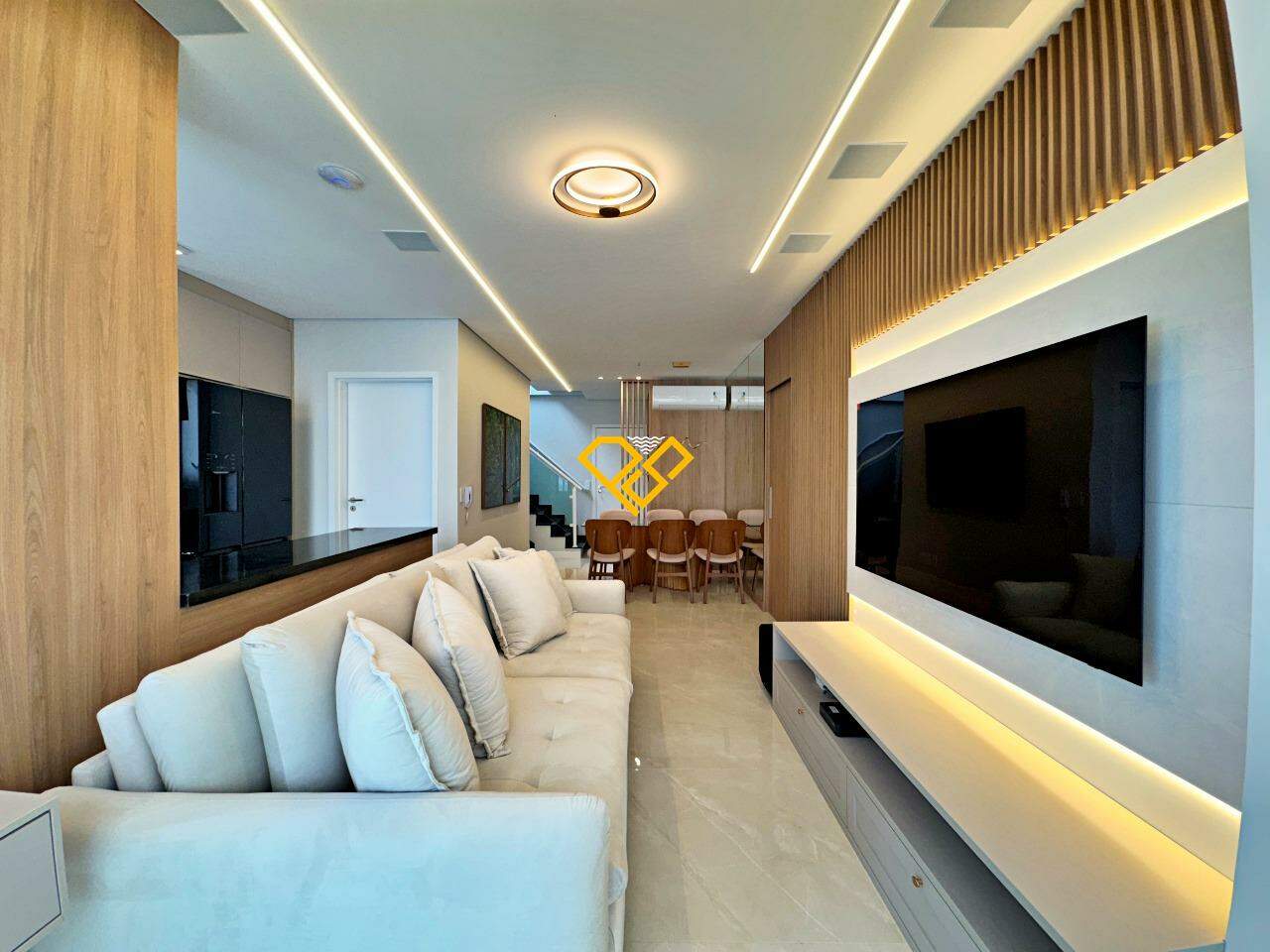 Cobertura à venda no Embaré: Sala - 1° piso