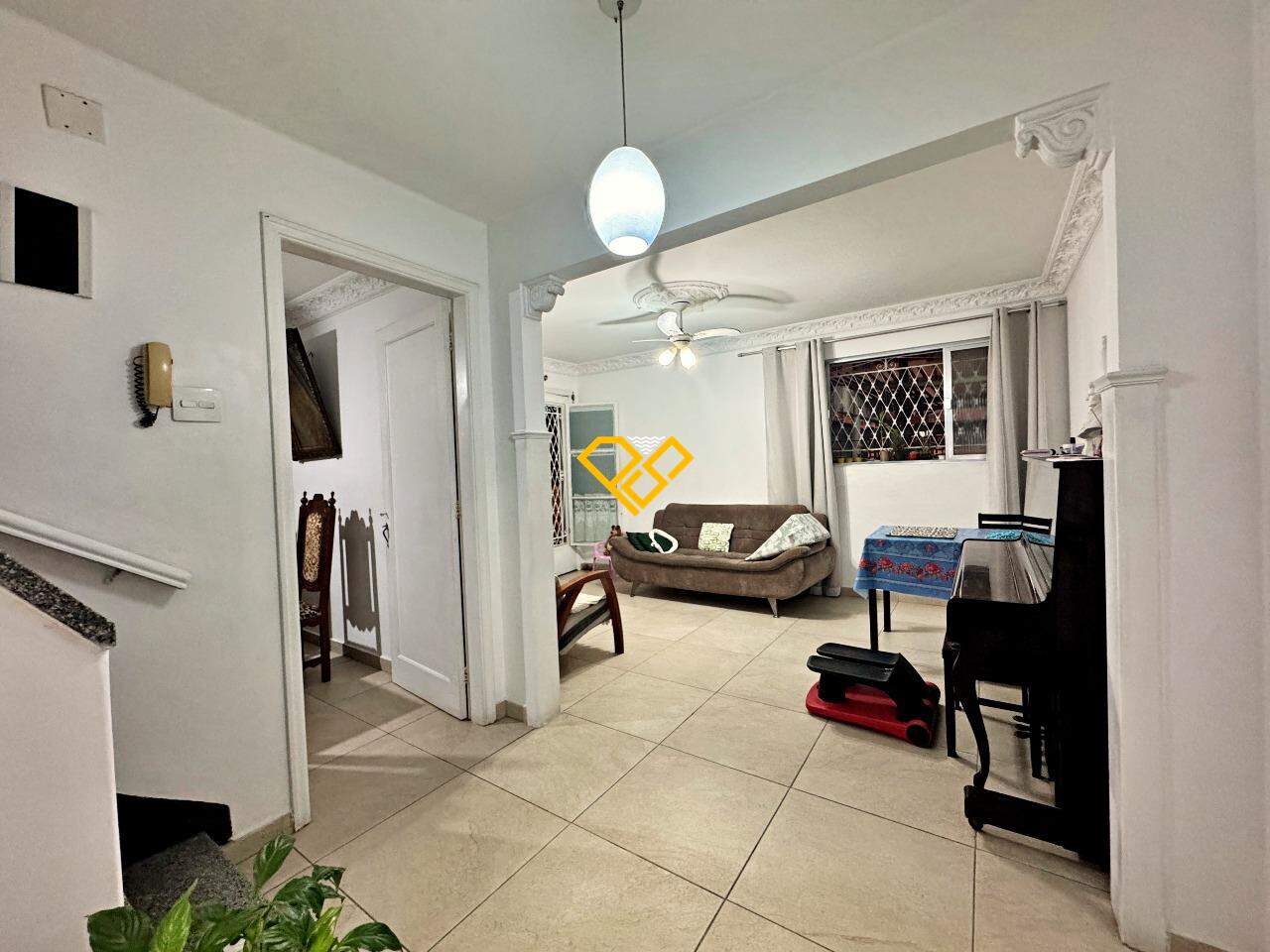 Sobrado à venda no Marapé: Sala