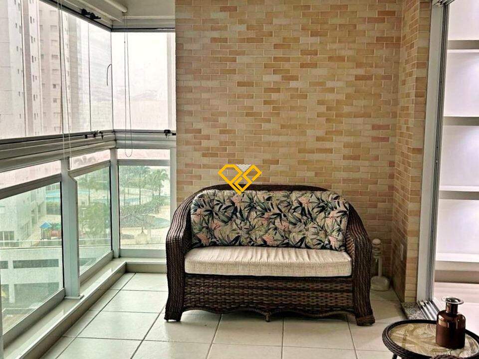 Apartamento à venda no Ponta da Praia: Varanda