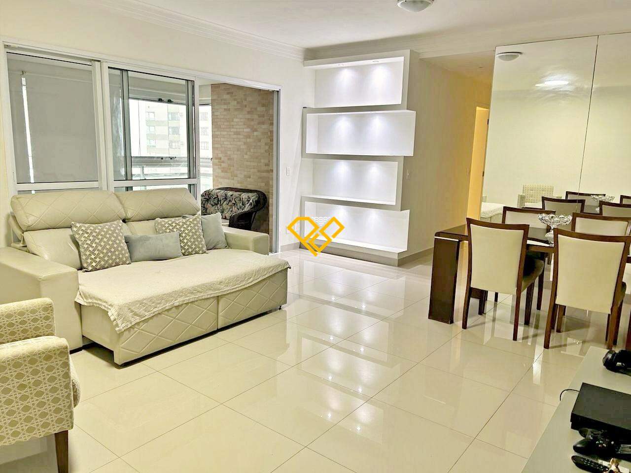 Apartamento à venda no Ponta da Praia: Sala