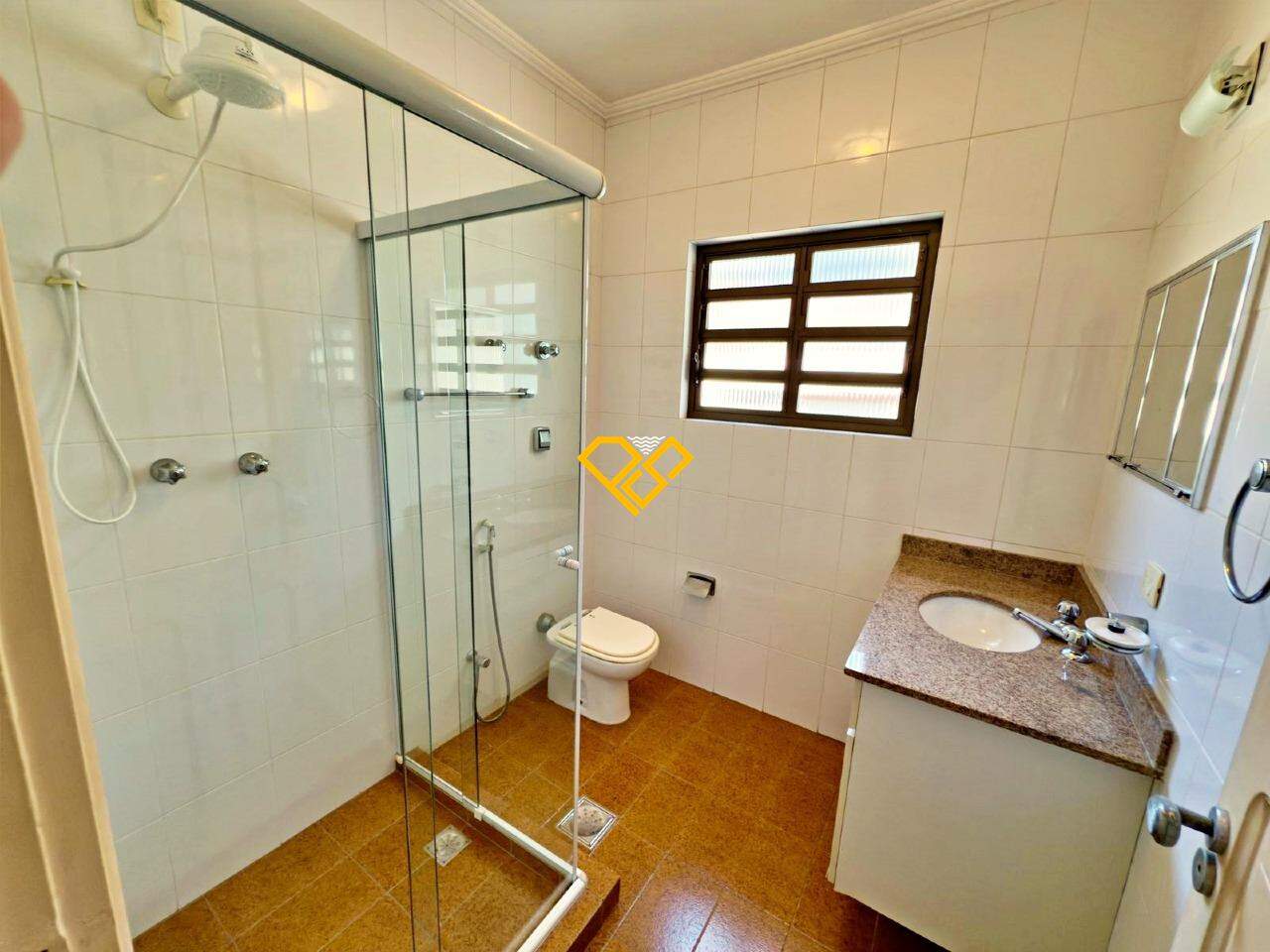 Casa à venda no Embaré: Wc social