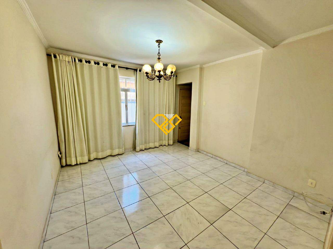 Casa à venda no Embaré: Sala