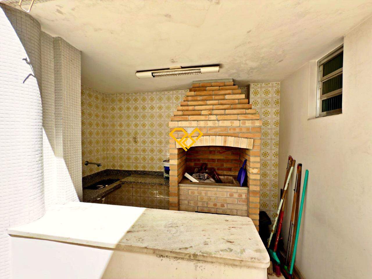 Casa à venda no Embaré: Churrasqueira