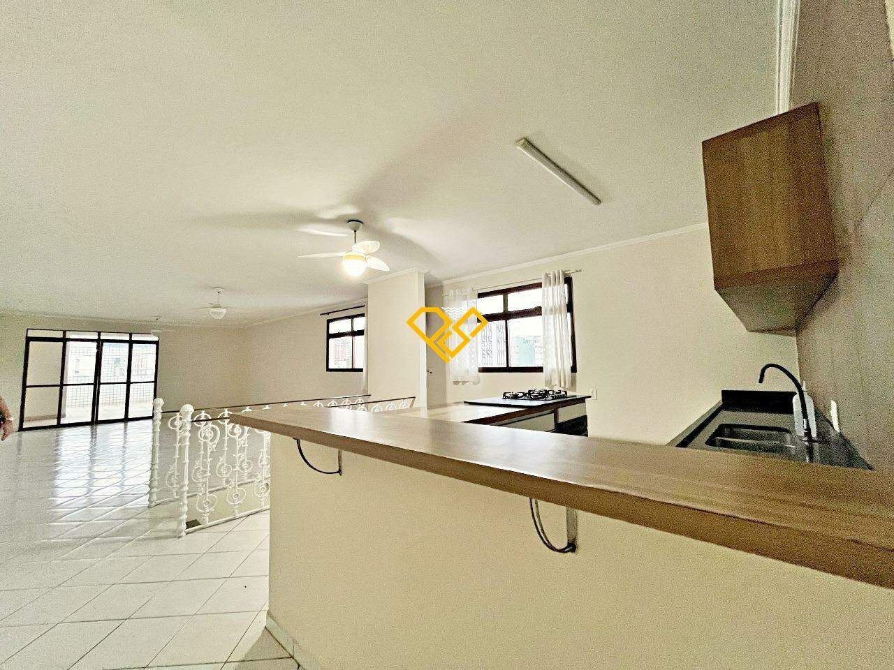 Apartamento Duplex para aluguel no Campo Grande: Cozinha