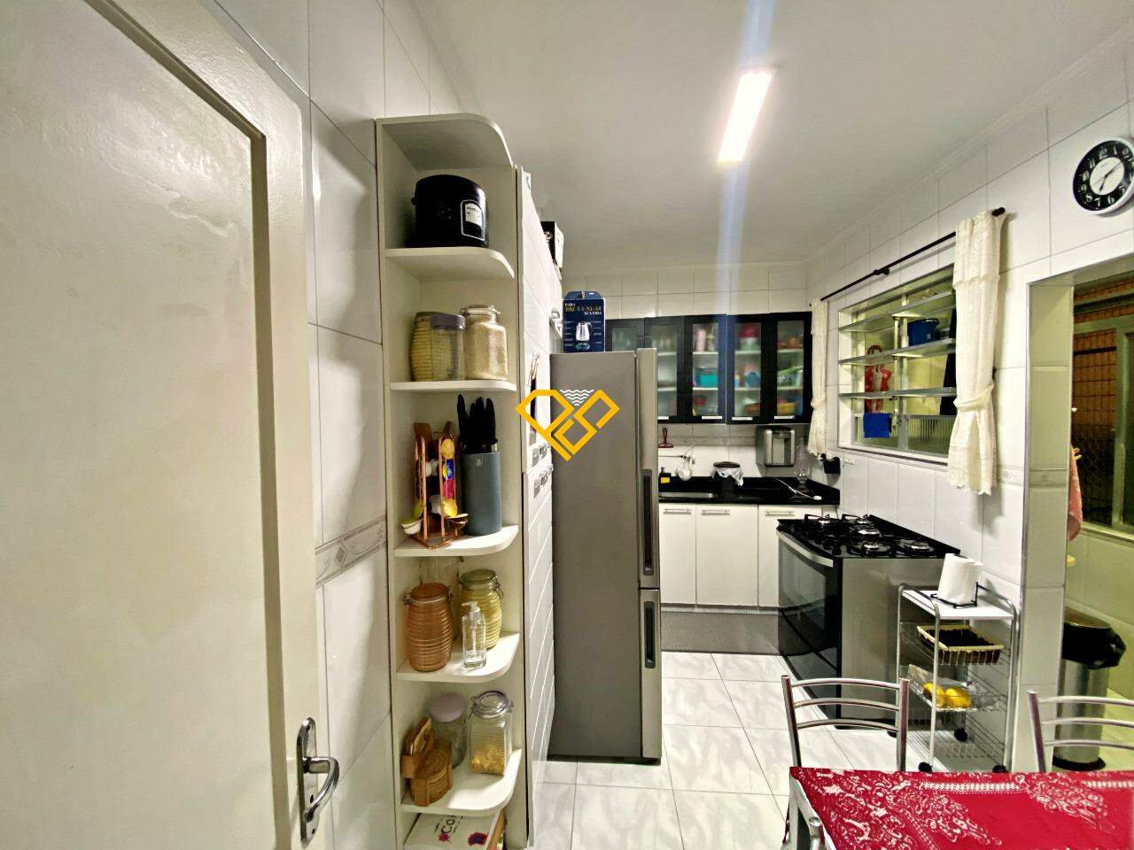 Apartamento à venda no Ponta da Praia: Cozinha