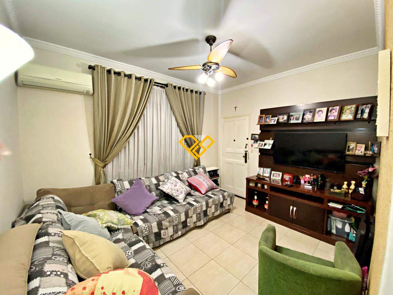 Apartamento à venda no Ponta da Praia: Sala