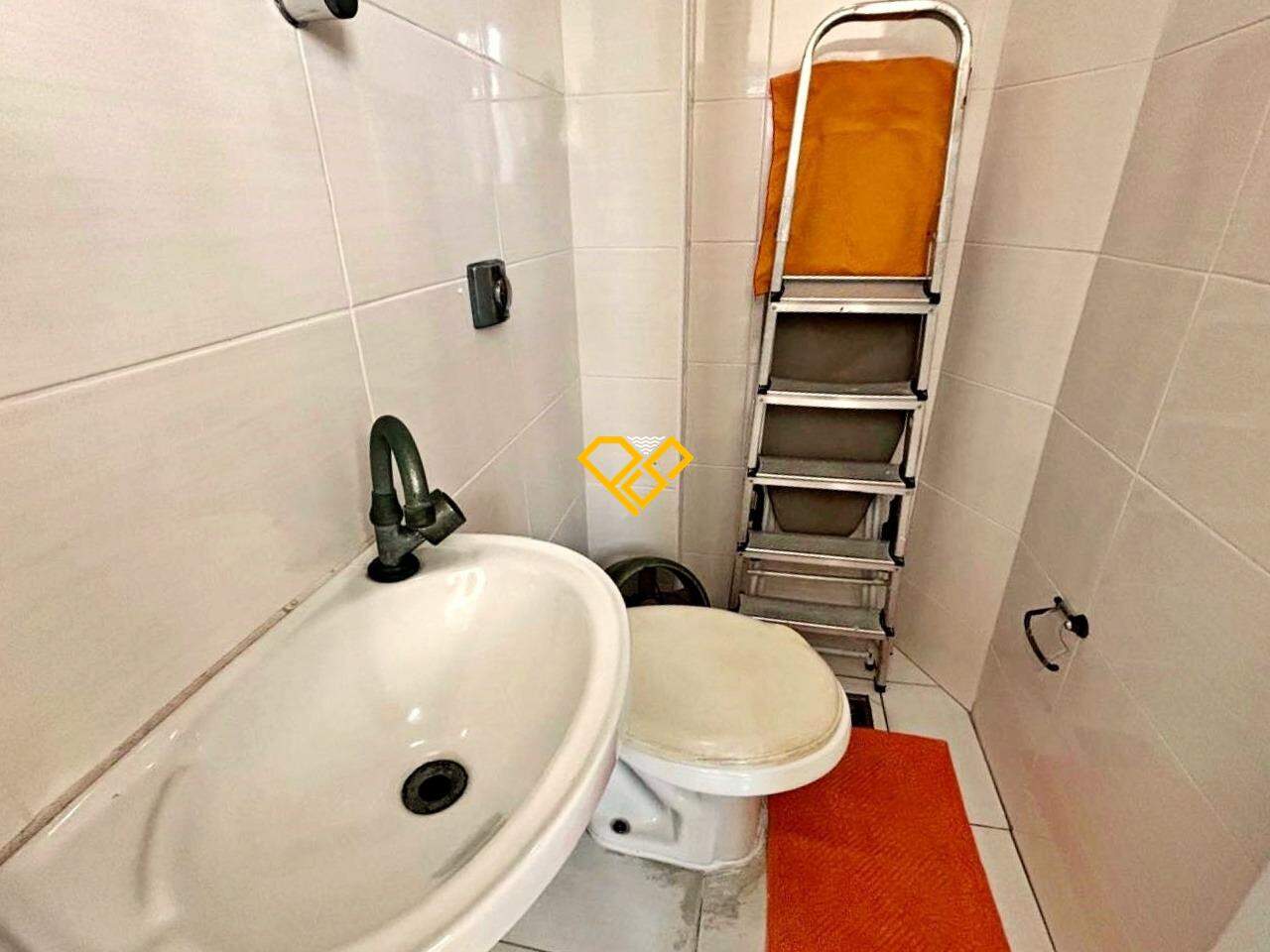 Apartamento à venda no Campo Grande: Wc de serviço
