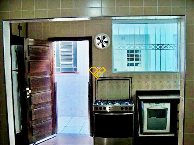 Sobrado à venda no Ponta da Praia: Cozinha