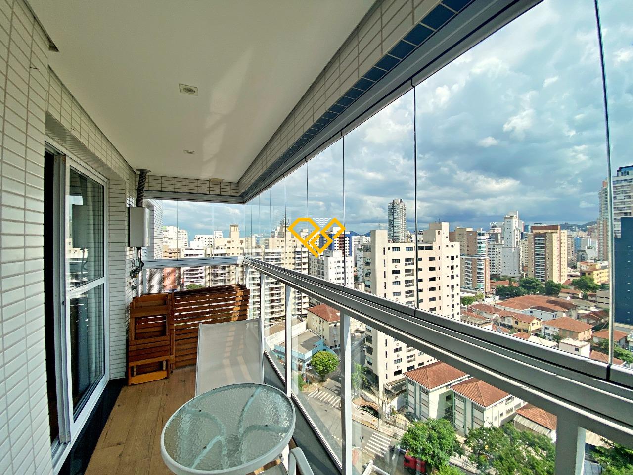 Apartamento à venda no Embaré: Varanda