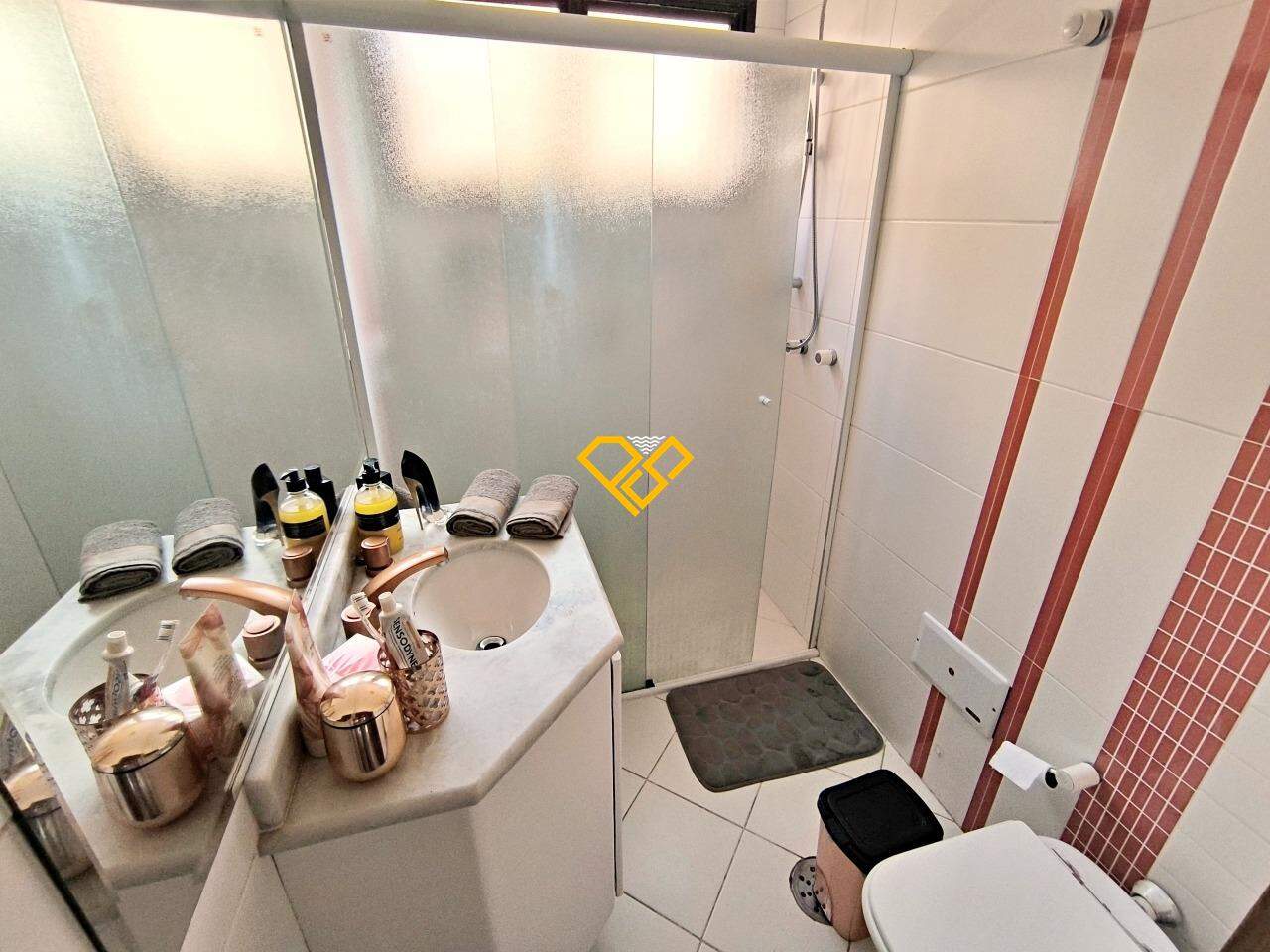 Cobertura à venda no Aparecida: Wc suíte 3