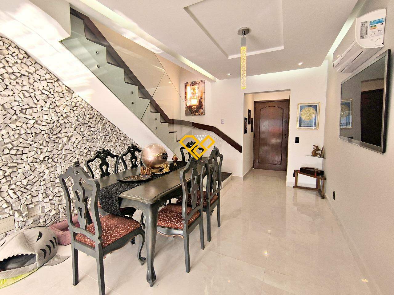 Cobertura à venda no Aparecida: Sala 1° piso