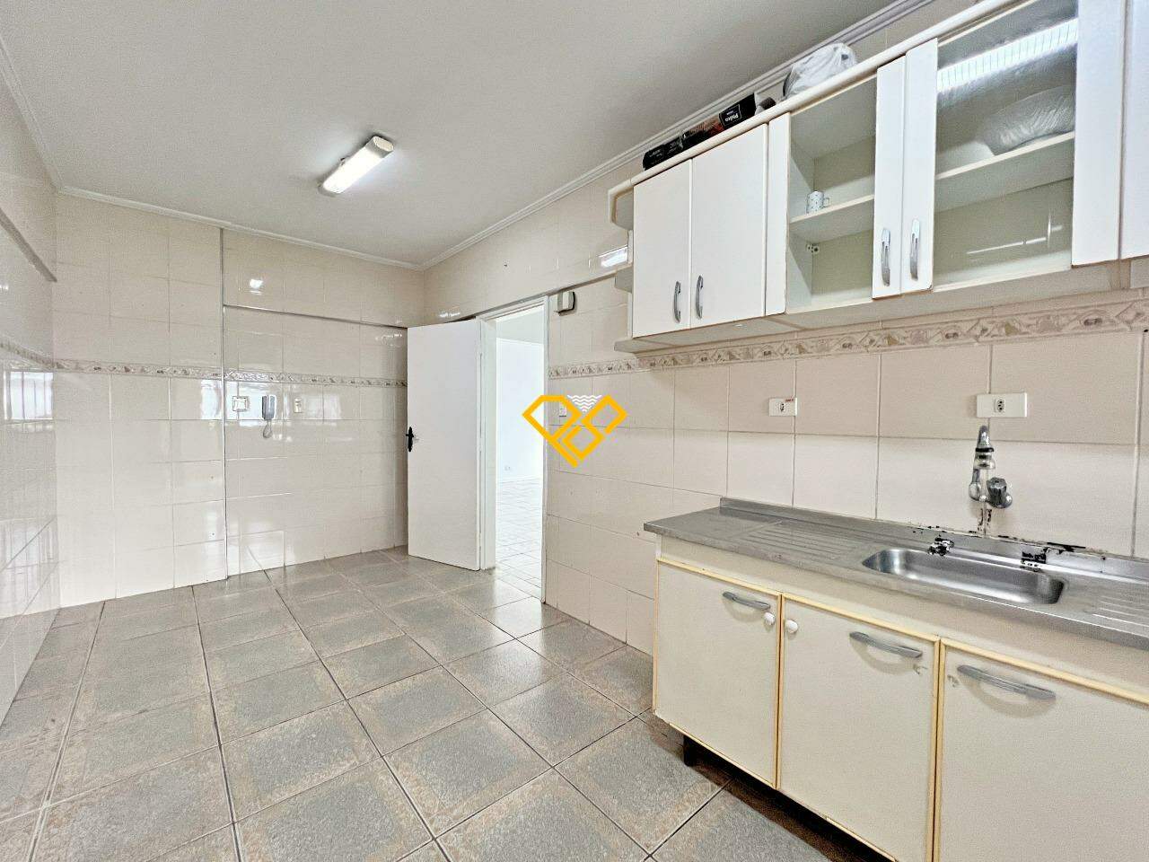 Apartamento à venda no Ponta da Praia: Cozinha