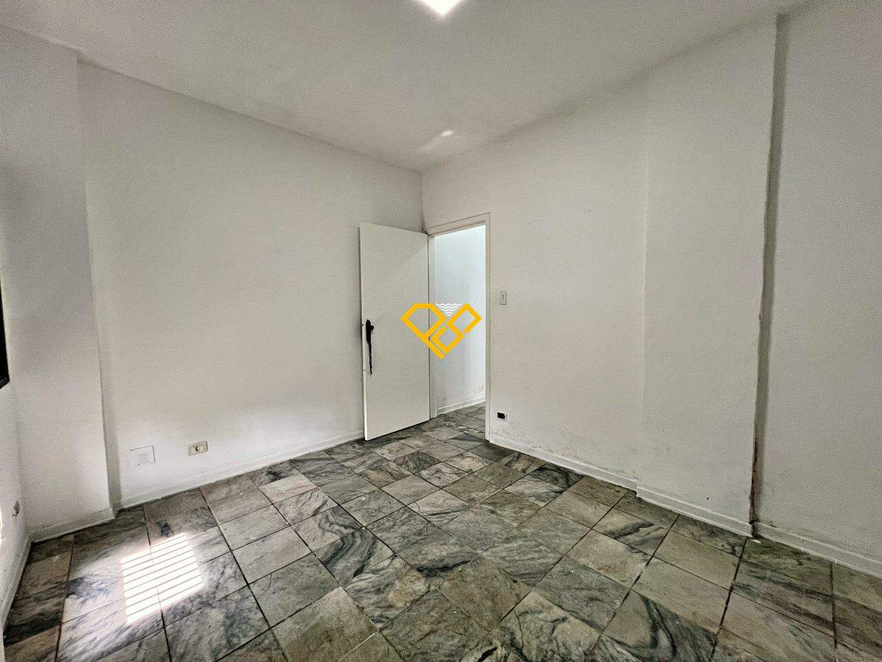 Apartamento à venda no Ponta da Praia: Dormitório 1