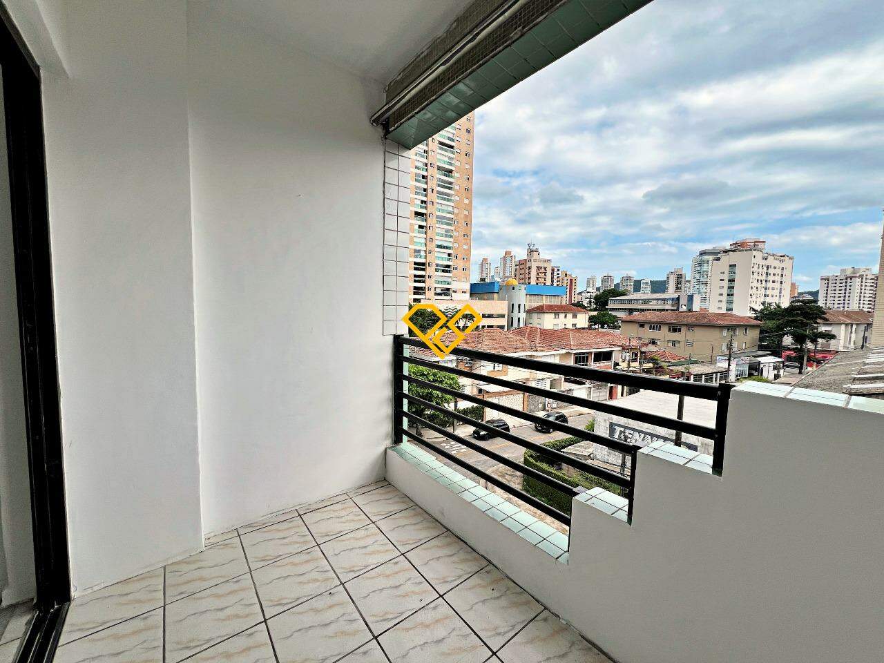 Apartamento à venda no Ponta da Praia: Varanda