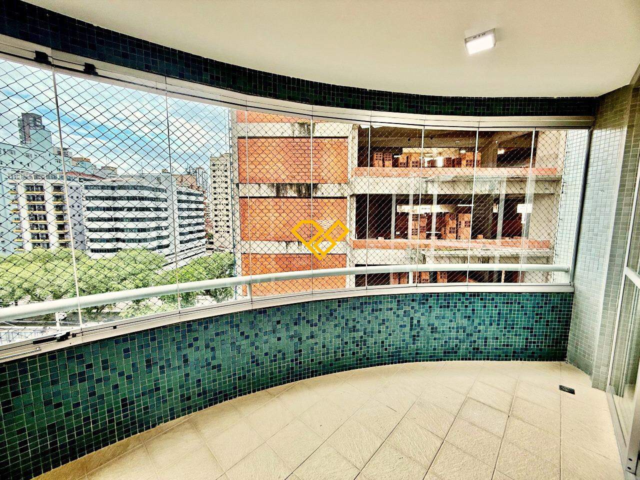 Apartamento à venda no Gonzaga: Varanda
