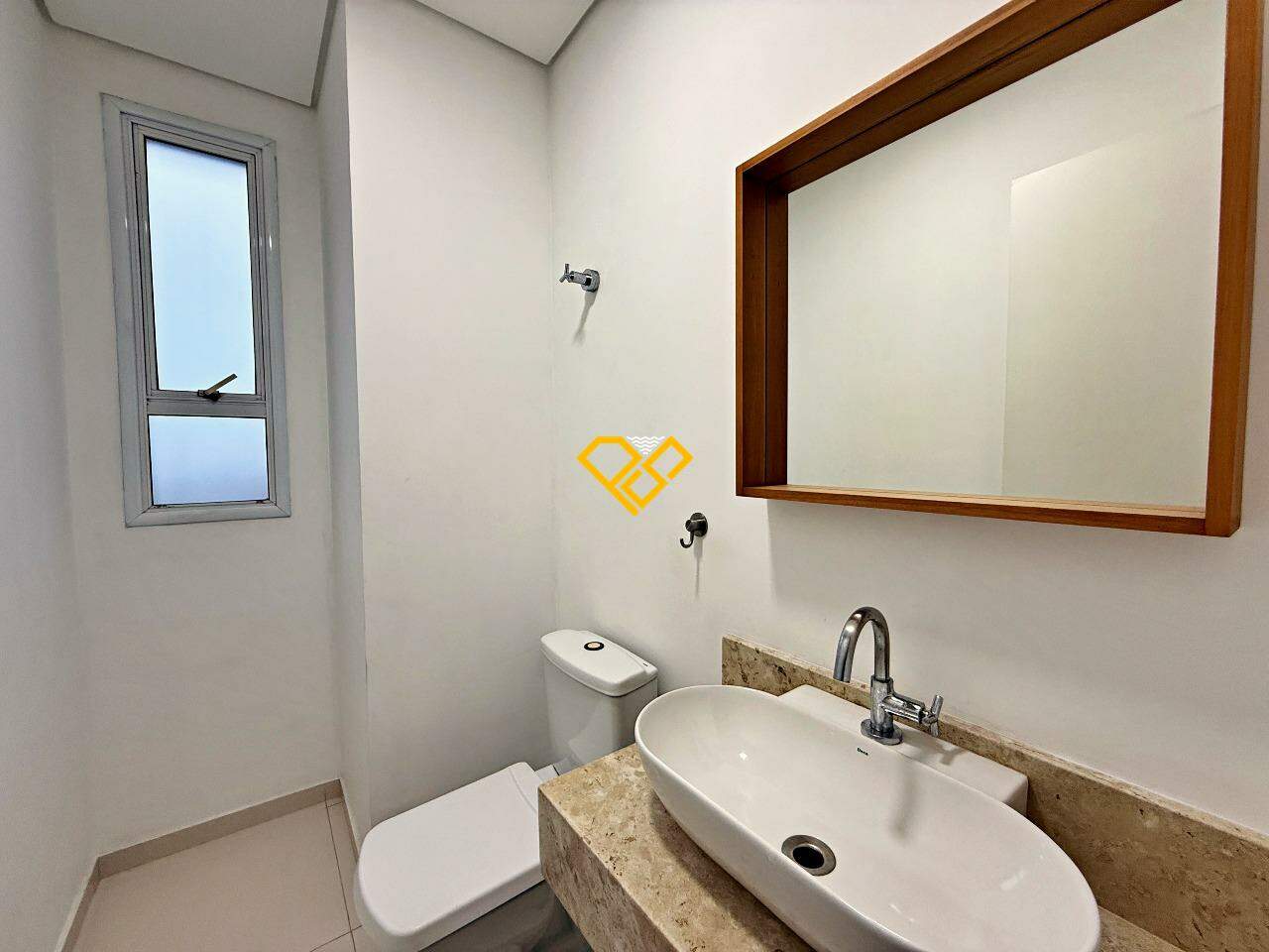 Apartamento à venda no Aparecida: Lavabo