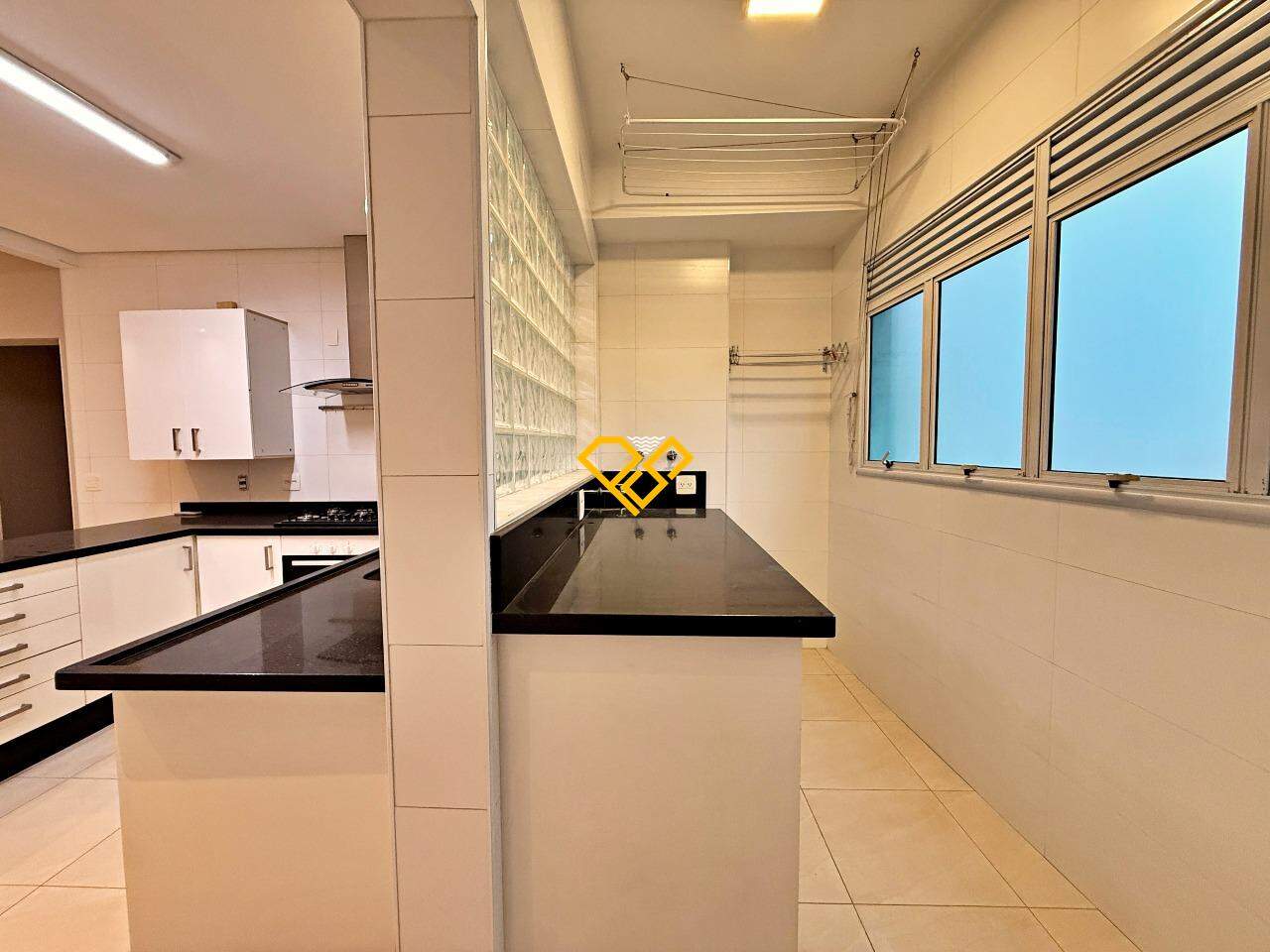 Apartamento à venda no Aparecida: Área de serviço