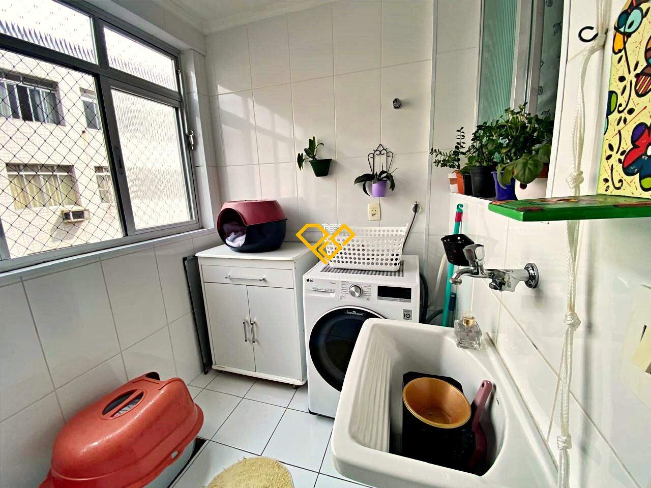 Apartamento à venda no Embaré: Área de serviço