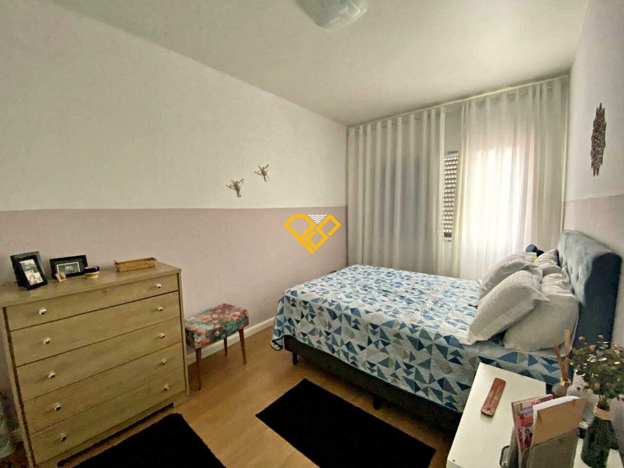 Apartamento à venda no Embaré: Dormitório