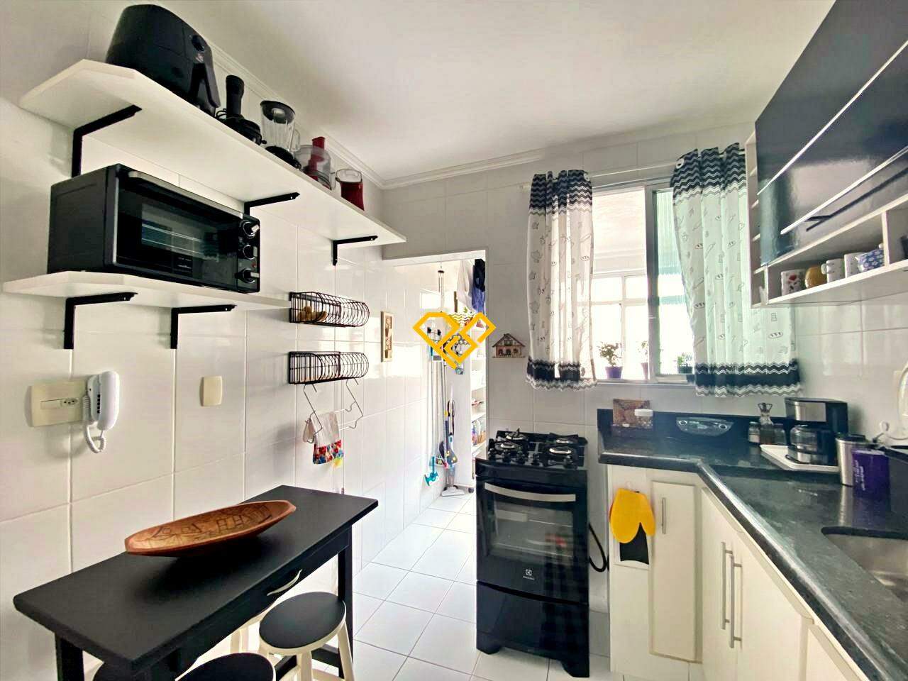 Apartamento à venda no Embaré: Cozinha