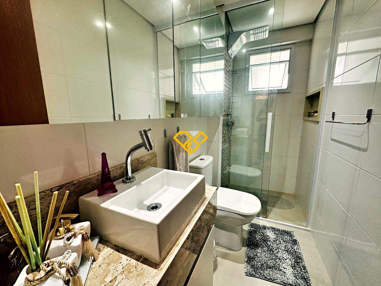 Apartamento para aluguel no Embaré: Wc social