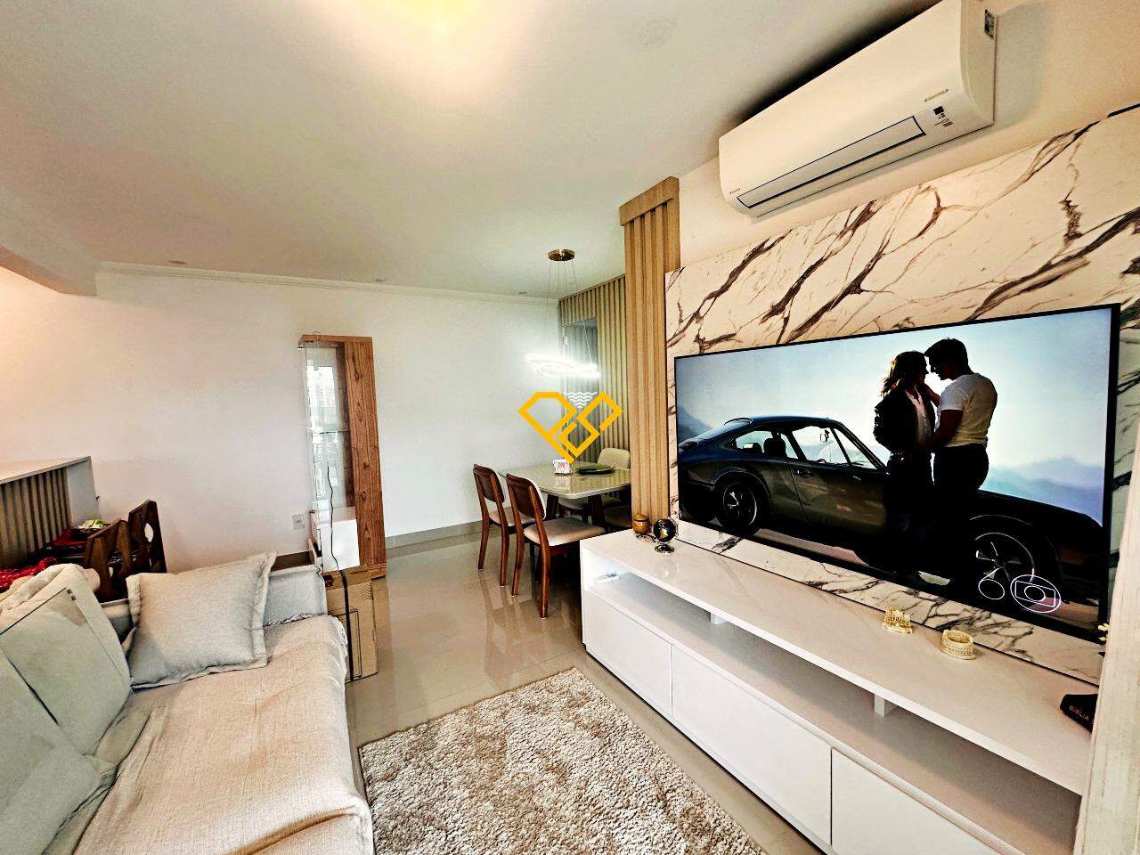Apartamento para aluguel no Embaré: Sala