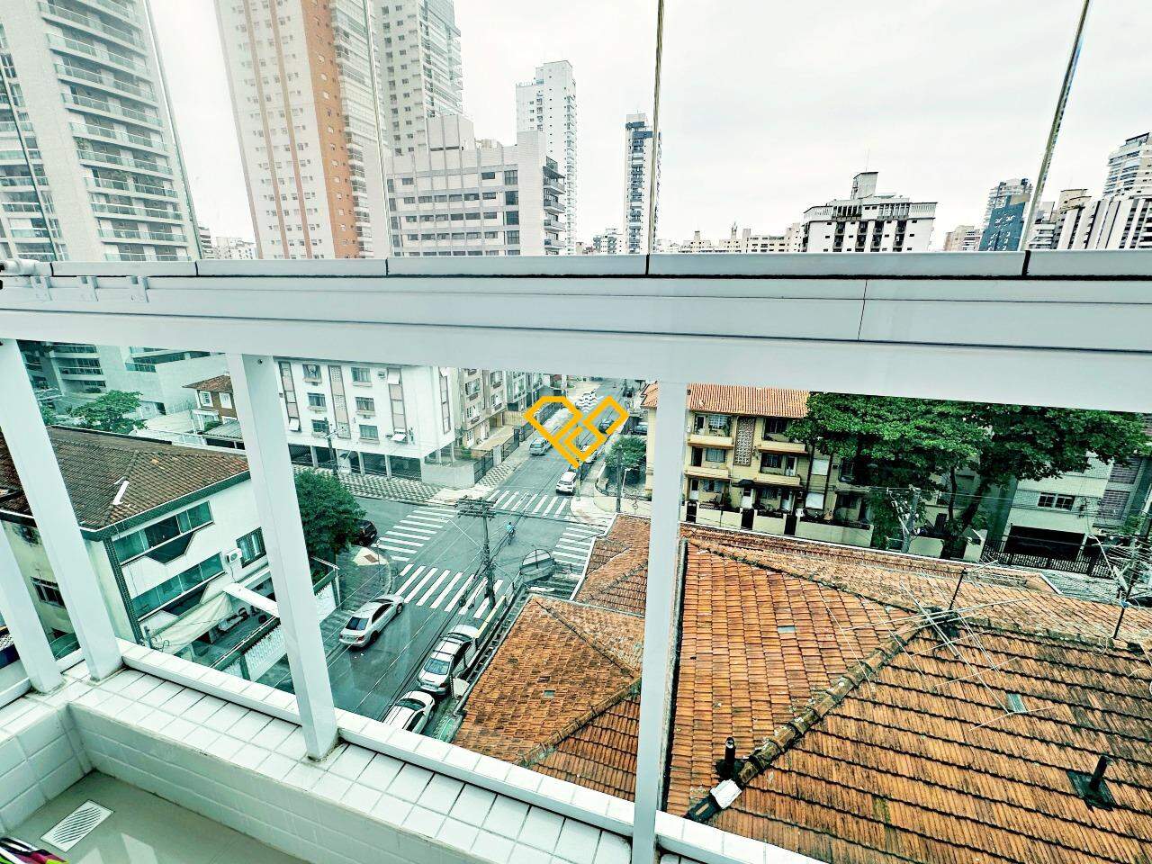 Apartamento para aluguel no Embaré: Varanda