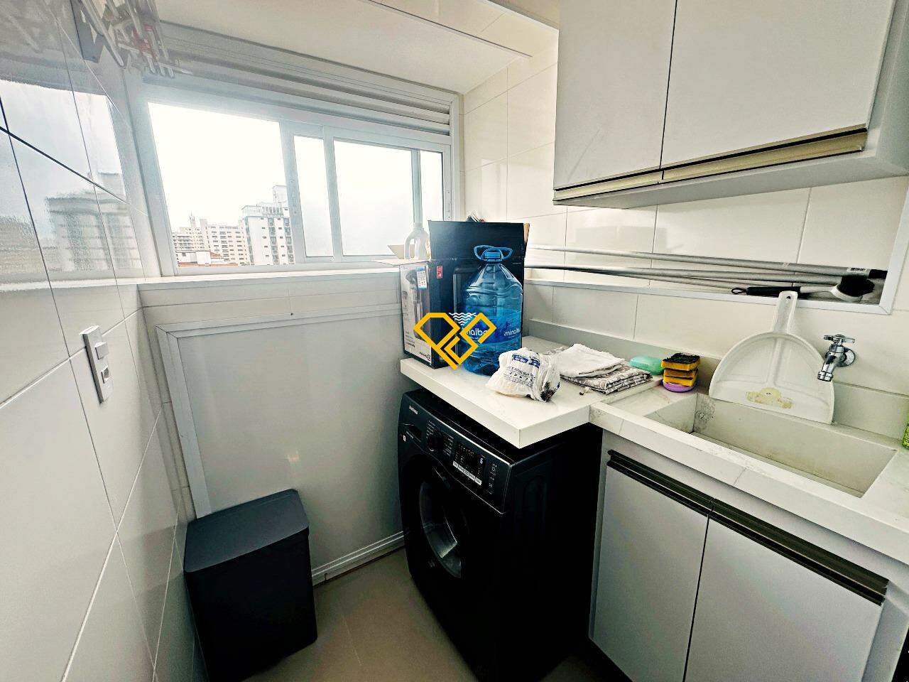 Apartamento para aluguel no Embaré: Área de serviço