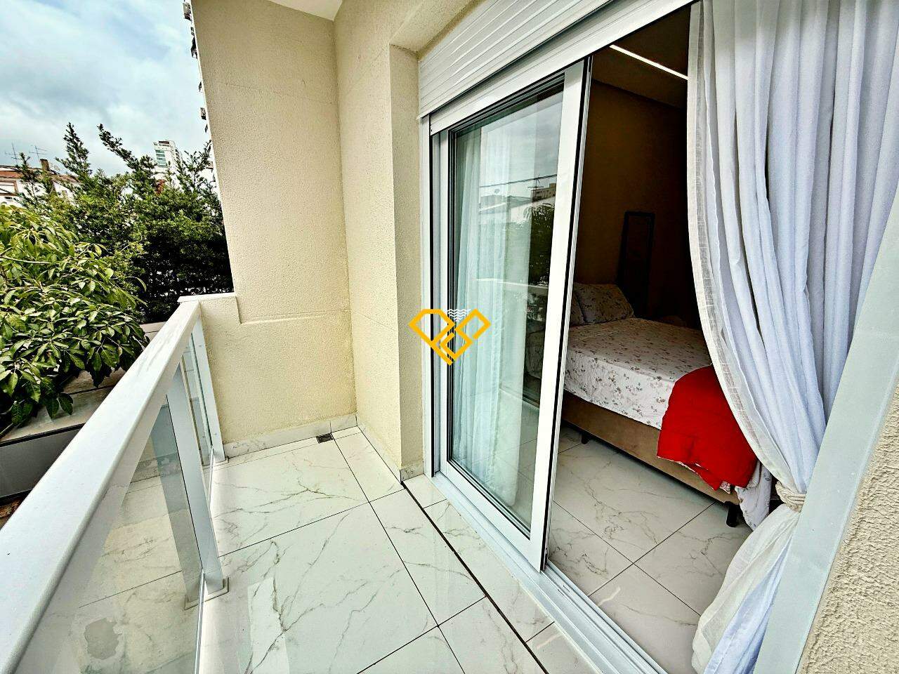 Apartamento à venda no Ponta da Praia: Dormitório 2 - varanda