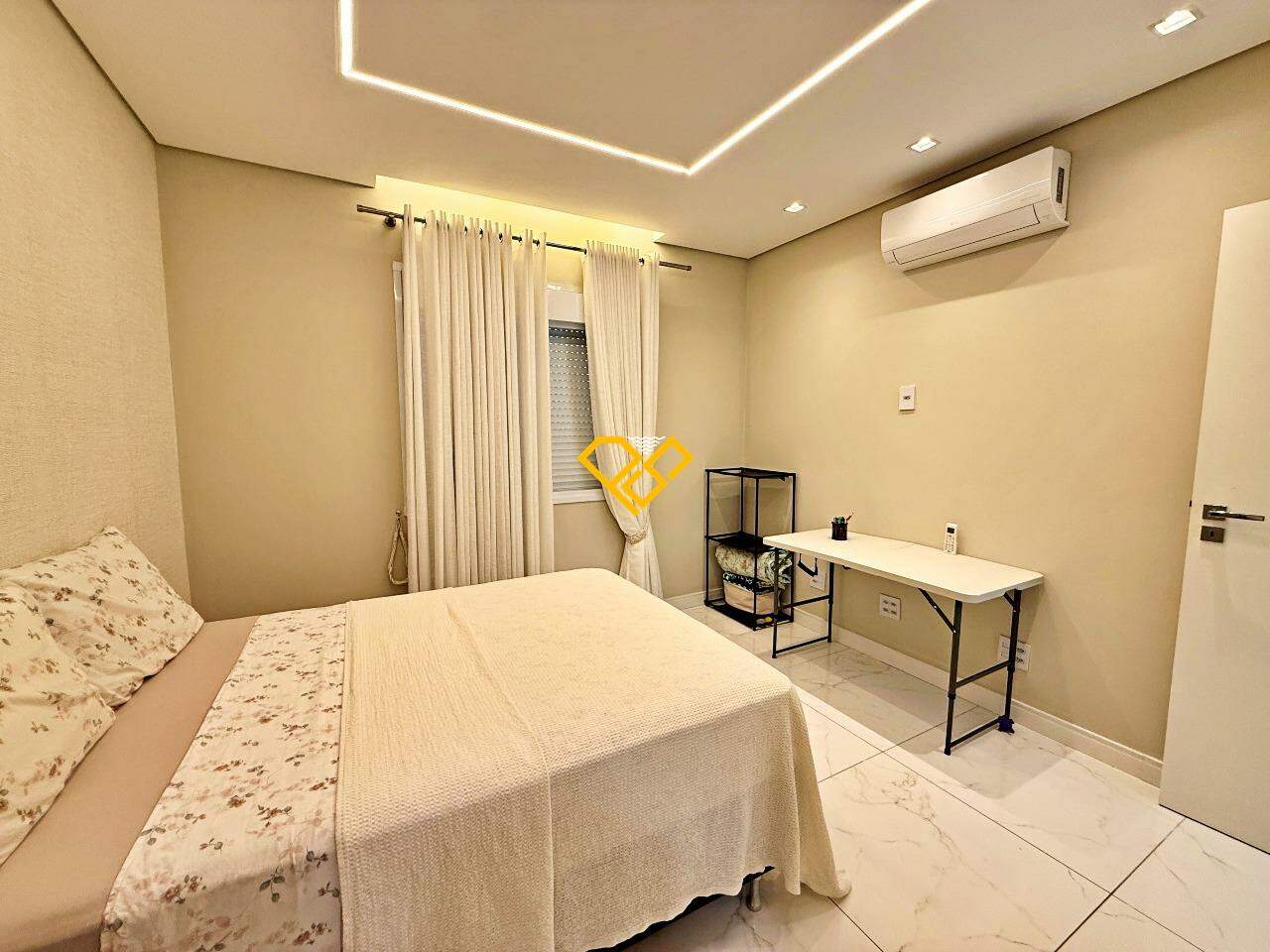 Apartamento à venda no Ponta da Praia: Dormitório 1 - suíte
