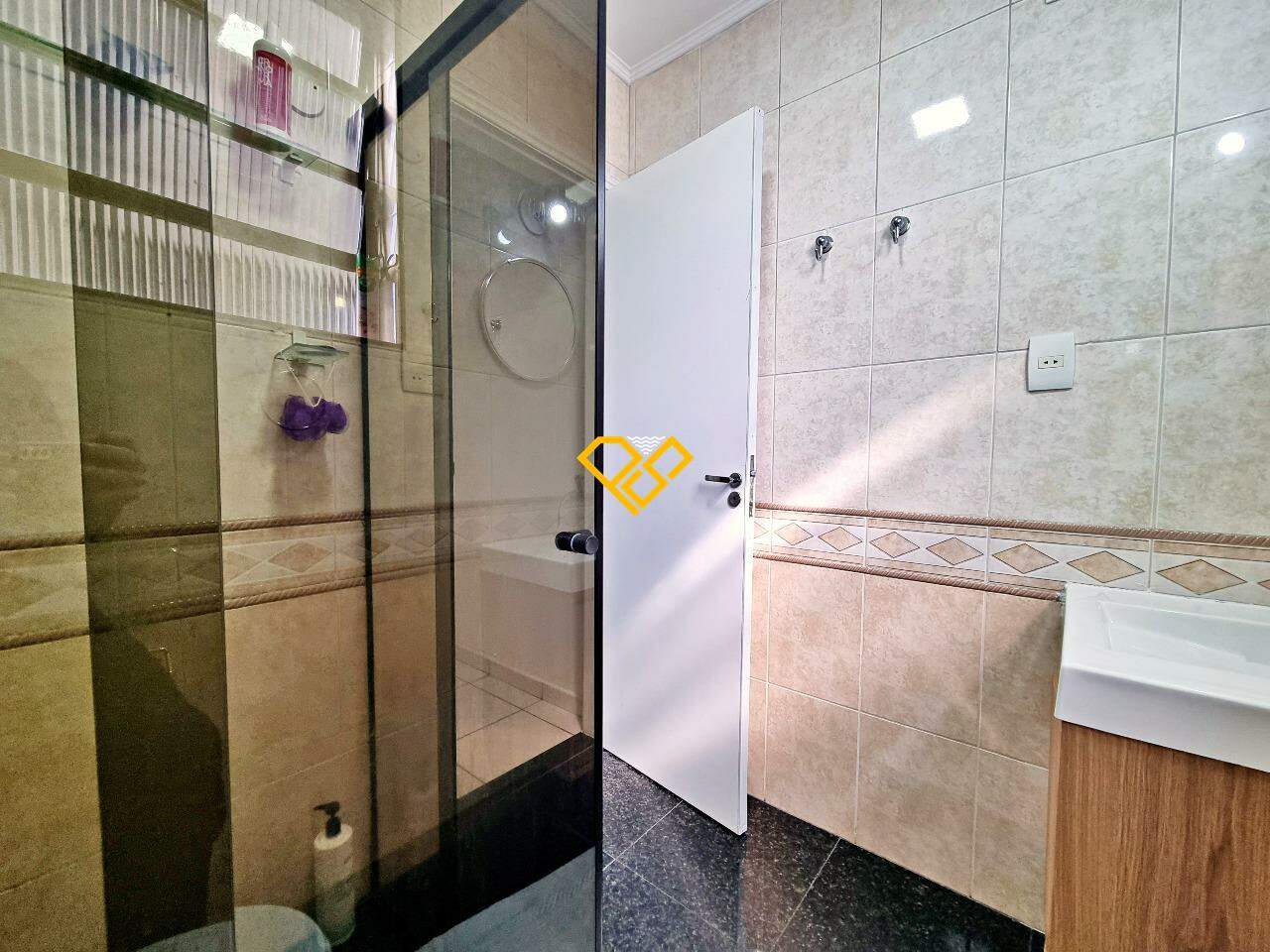 Apartamento à venda no Gonzaga: Wc social