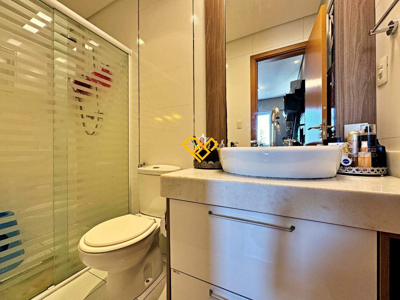 Apartamento à venda no José Menino: Wc suíte