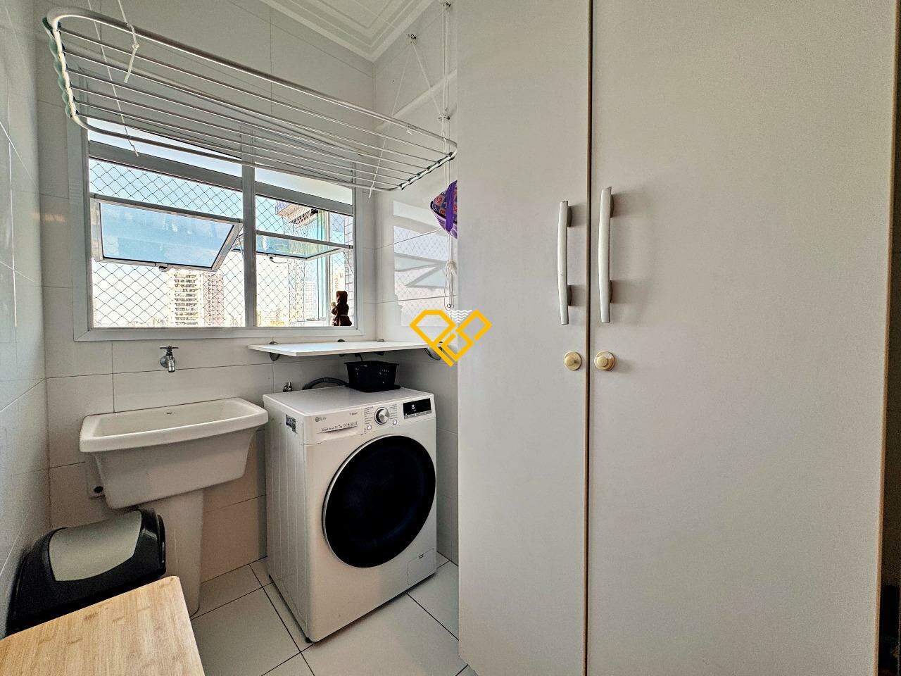 Apartamento à venda no José Menino: Área de serviço