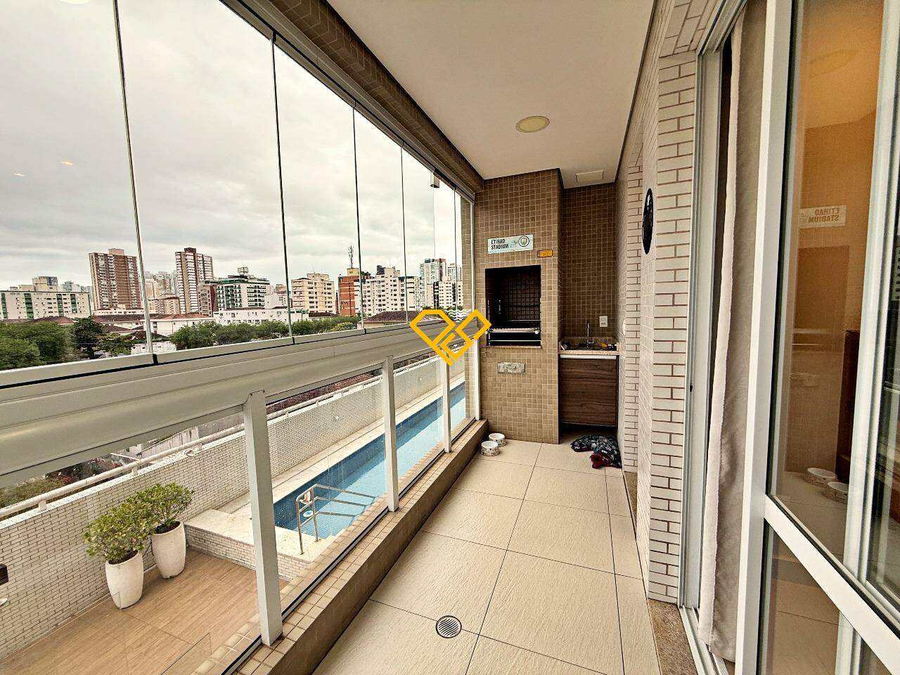 Apartamento à venda no Marapé: Varanda